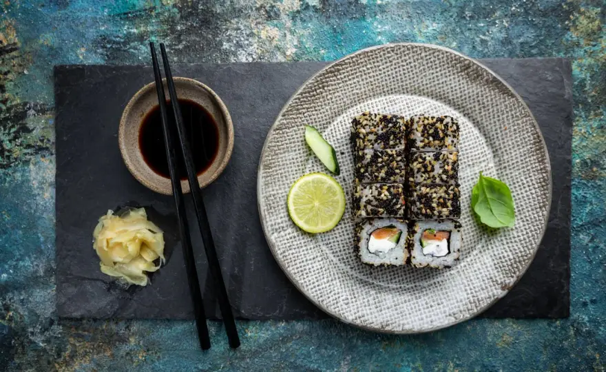 Czy sushi jest fit? Wszystko o kaloryczności i zdrowych wyborach sushi