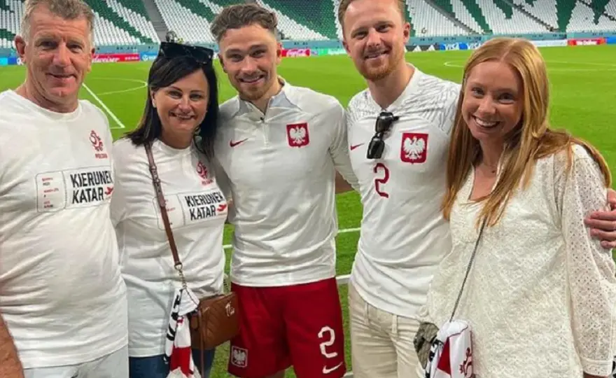 Matty Cash rodzina: Zaskakujące fakty o jego pochodzeniu i bliskich