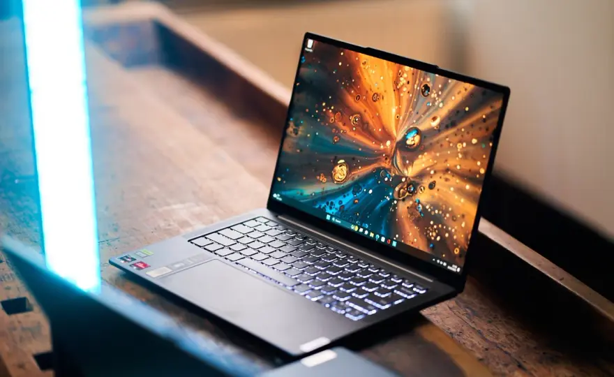 Lenovo Yoga Slim 7 Pro recenzja: czy warto go kupić? Sprawdź opinie!