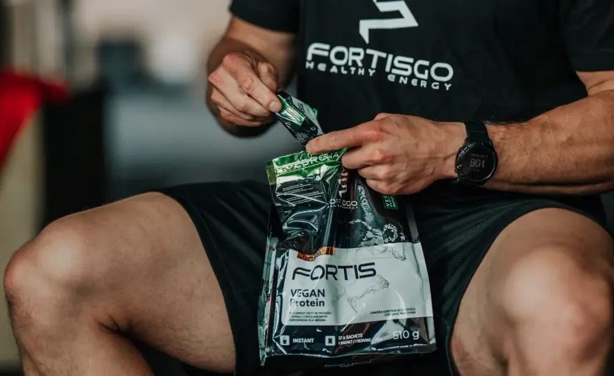 Ile kalorii ma shake proteinowy? Zaskakujące różnice w kaloryczności