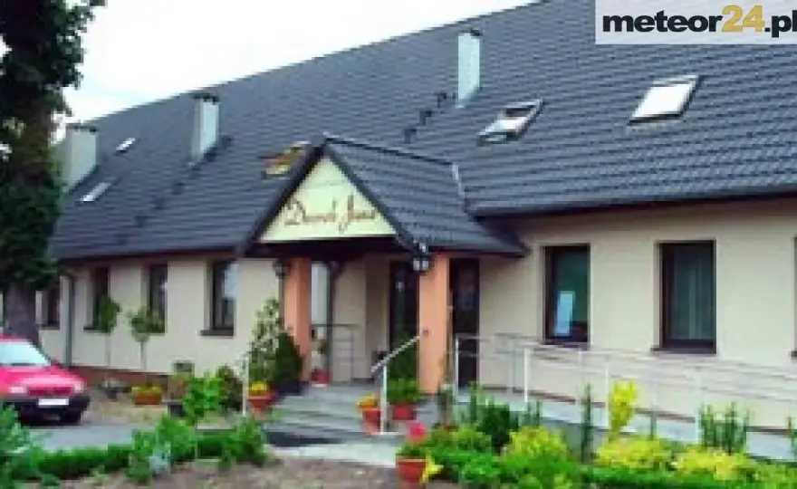 Dworek Jana w Bierdzanach - historia, atrakcje i praktyczne informacje