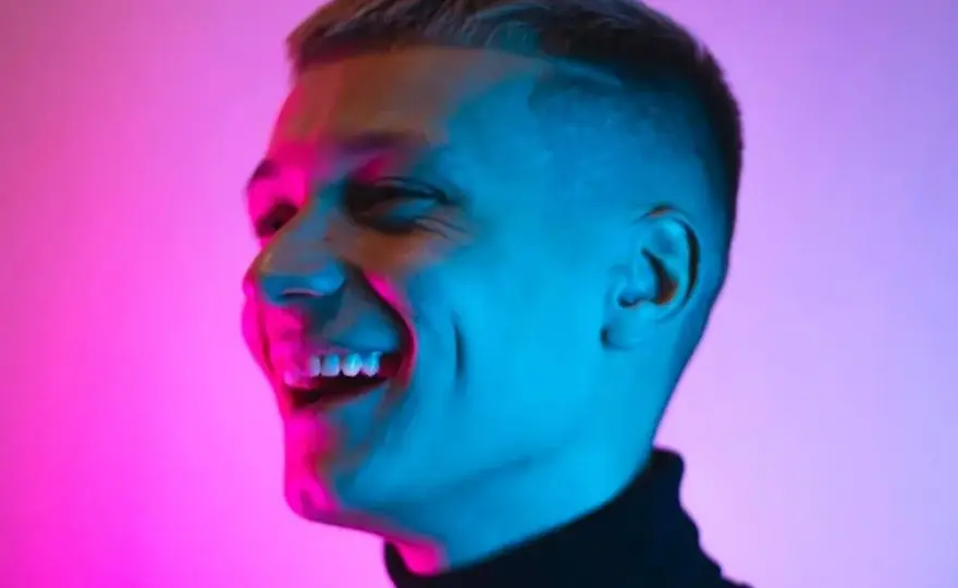 Ile lat ma Przemek Pro? Zaskakujący wiek YouTubera