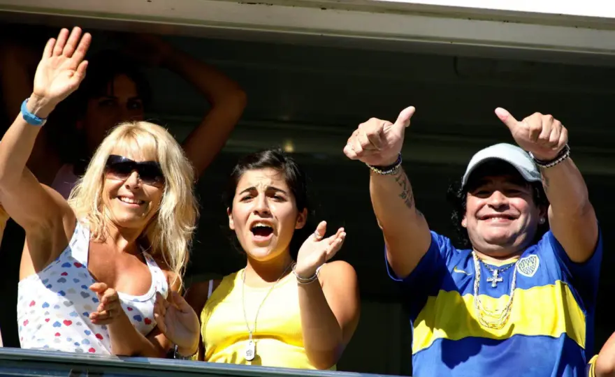 Diego Maradona: Życie osobiste legendy futbolu - wiek, żona i dzieci