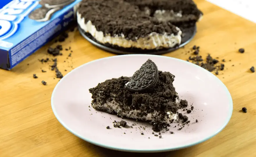 Prosty i pyszny przepis na ciasto oreo fit - zdrowa wersja domowego deseru