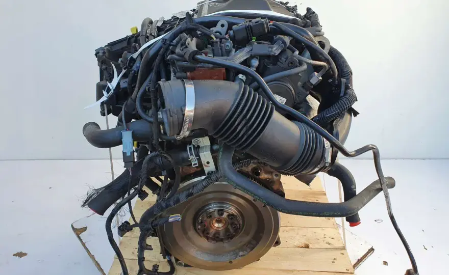 Ford Mondeo jaki silnik wybrać? Odkryj najlepsze opcje silnikowe