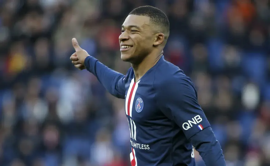 Kylian Mbappé: życie prywatne i zarobki gwiazdy futbolu