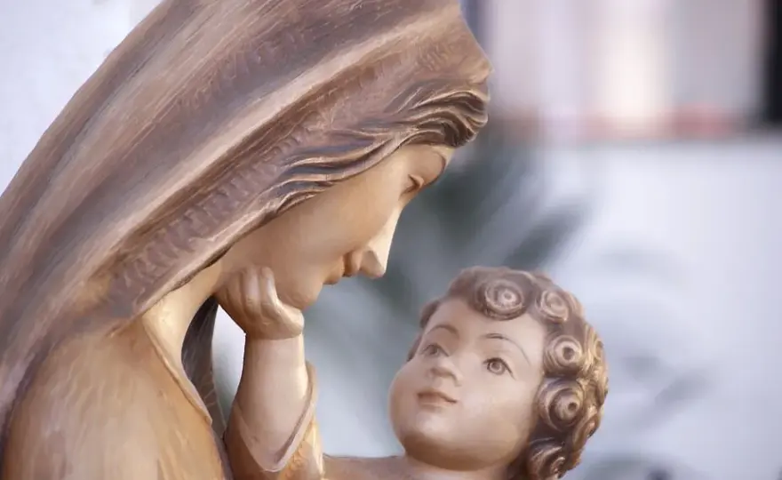 Litania do Matki Bożej Królowej Pokoju - modlitwa przynosząca wsparcie i ukojenie