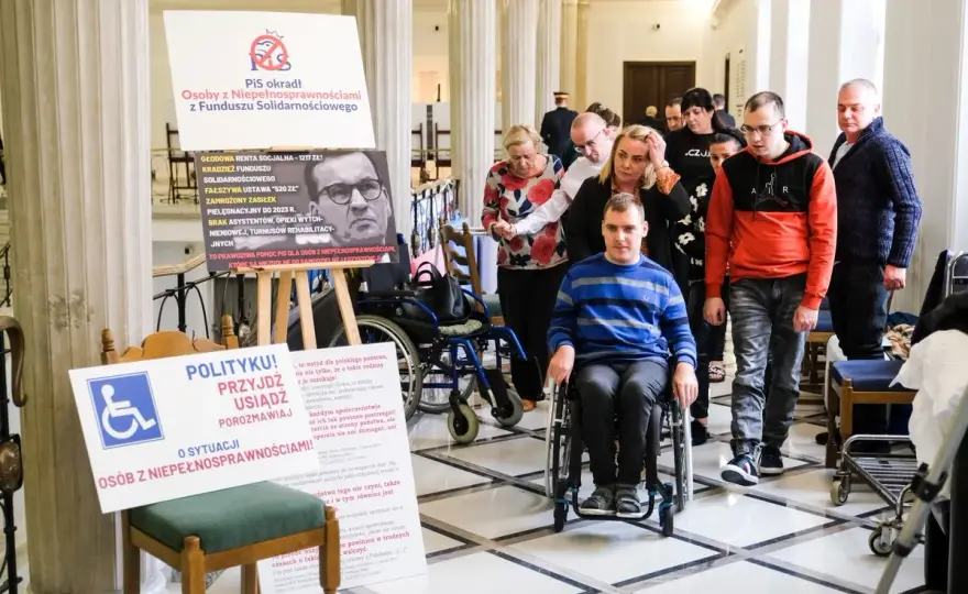 O co walczą niepełnosprawni w sejmie? Kluczowe postulaty i protesty