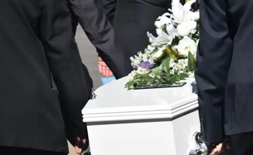 Ile kosztuje msza za zmarłego w Warszawie? Sprawdź ceny i oszczędź czas