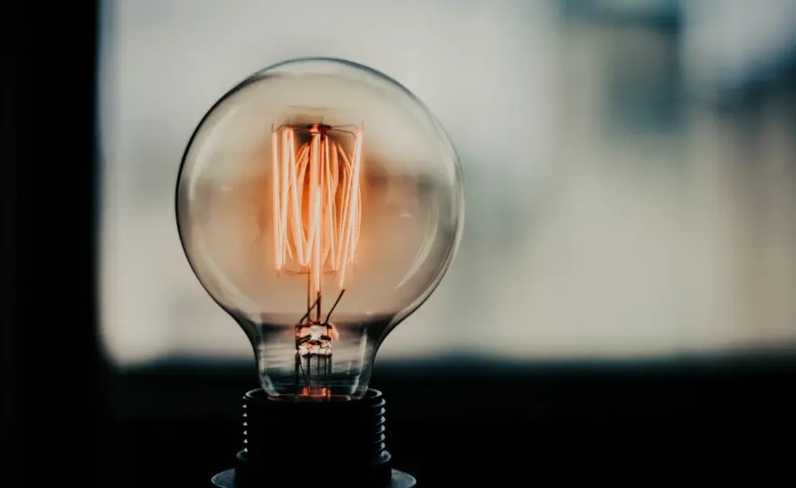 Najtańszy prąd dla Twojej firmy - oszczędzaj z nami do 30% na rachunkach za energię!