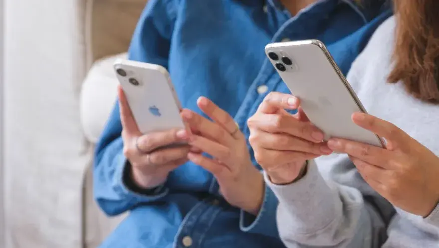 Jak przesłać zdjęcia z iPhone na iPhone przez Bluetooth bez problemów