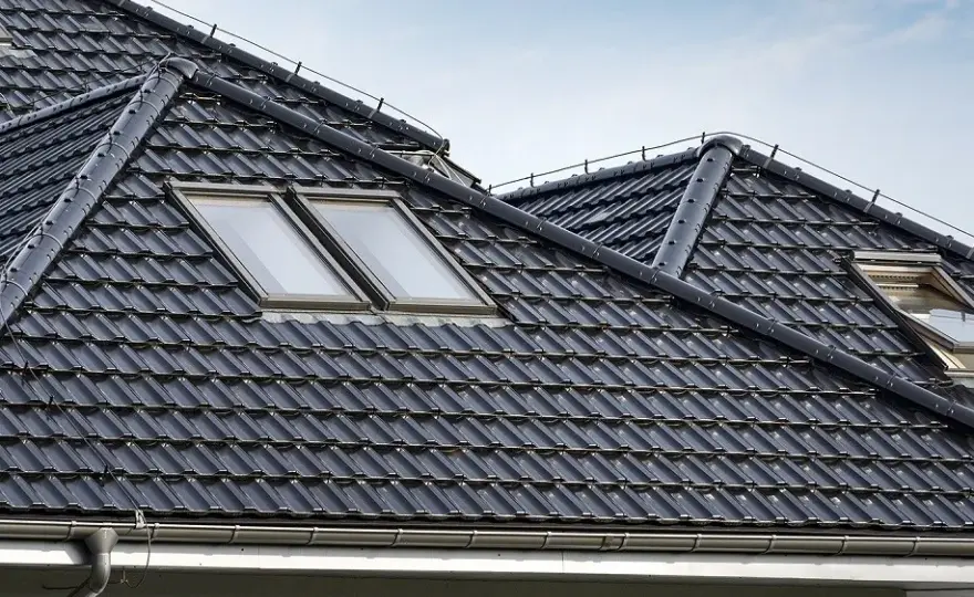 Jaka dachówka ceramiczna czy betonowa? Poznaj fakty przed zakupem