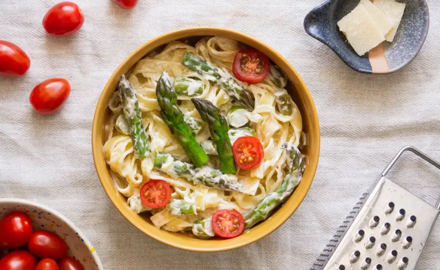 Pyszne spaghetti ze szparagami – prosty przepis na wyjątkowe danie