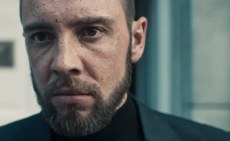 Recenzja filmu jak zostałem gangsterem – co warto wiedzieć przed seansem?