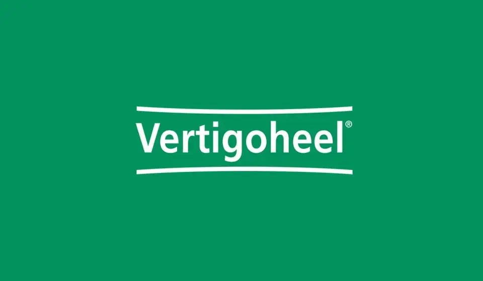 Vertigoheel: Wann tritt Wirkung ein? Das Logo zeigt den Namen des Medikaments auf grünem Hintergrund.