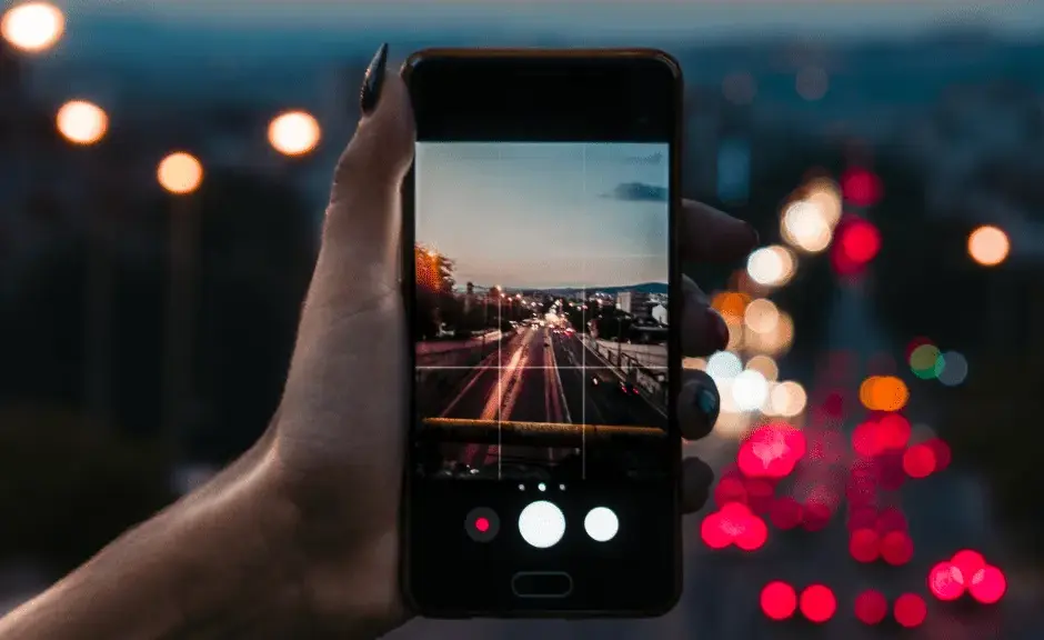 Jak robić dobre zdjęcia telefonem? Odkryj sekrety mobilnej fotografii