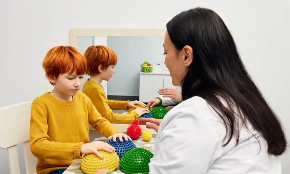 Terapeuta SI: Praca, zarobki, kariera. Czy to zawód dla Ciebie?
