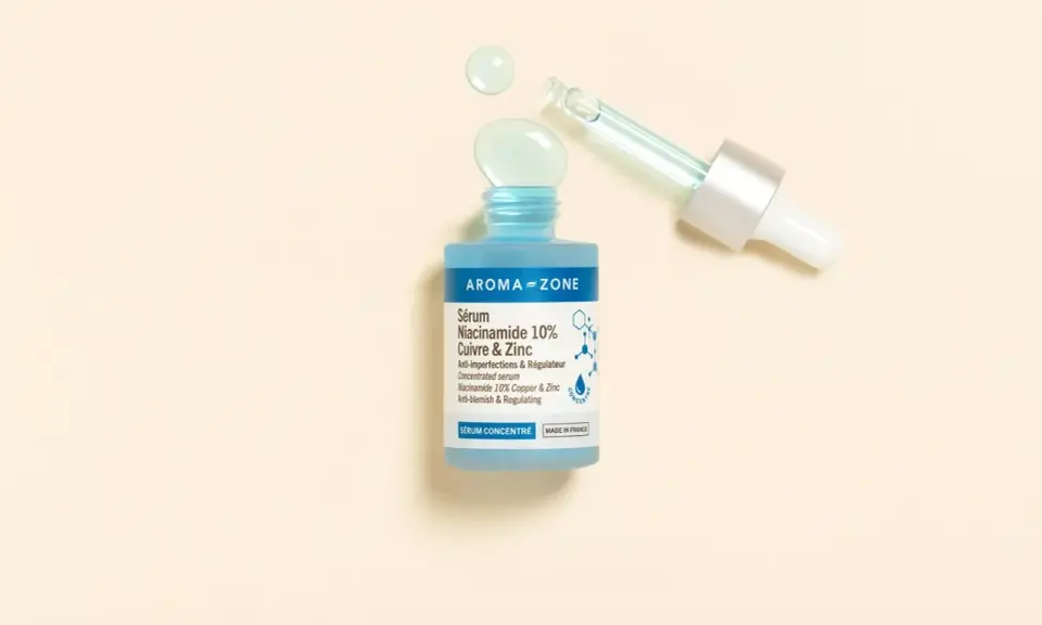 Sérum Niacinamide 10% Cuivre & Zinc Aroma-Zone, idéal pour une utilisation anti-imperfections et régulatrice.