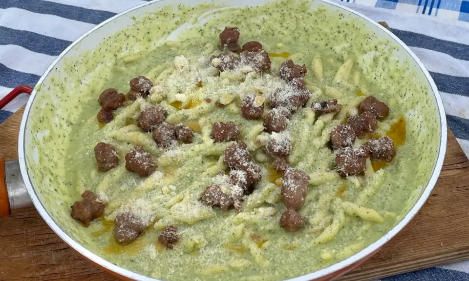 Pasta con salsiccia e zucchine: la ricetta perfetta e le varianti