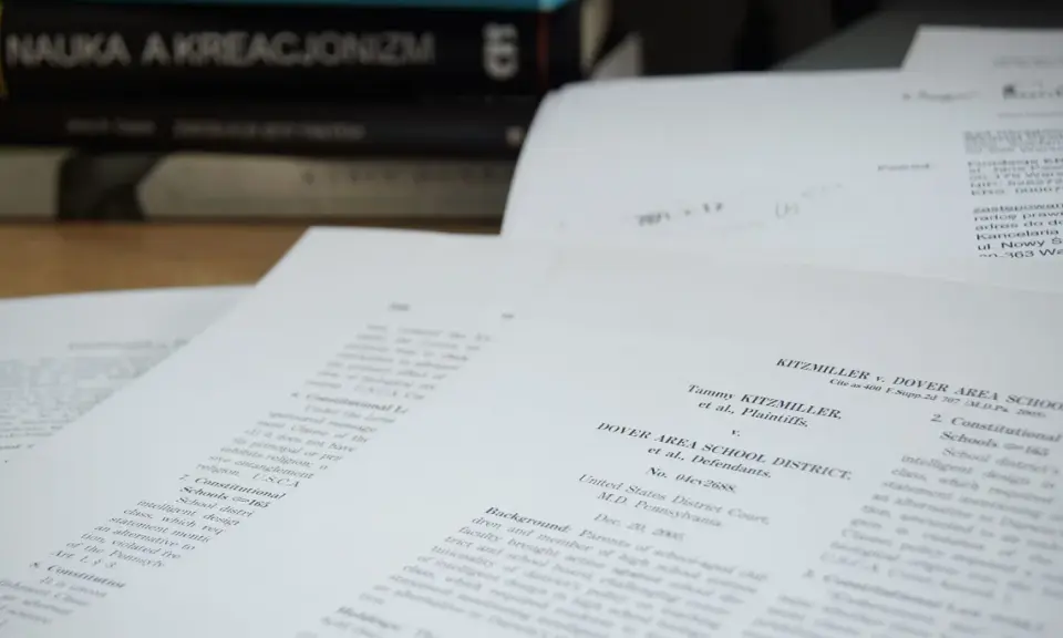 Jak sprawdzić wyrok sądu? Online i tradycyjnie kompletny poradnik