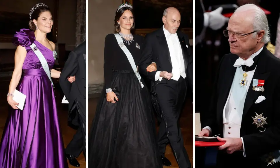 Prinsessan Sofia i svart klänning och tiara, vid sidan av en man i frack. Till vänster prinsessan Victoria i lila klänning. Till höger en man med medaljer. Nobel.