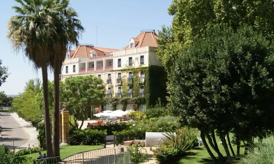 Hotel balneario Alange Badajoz: bienestar y relax en un entorno único