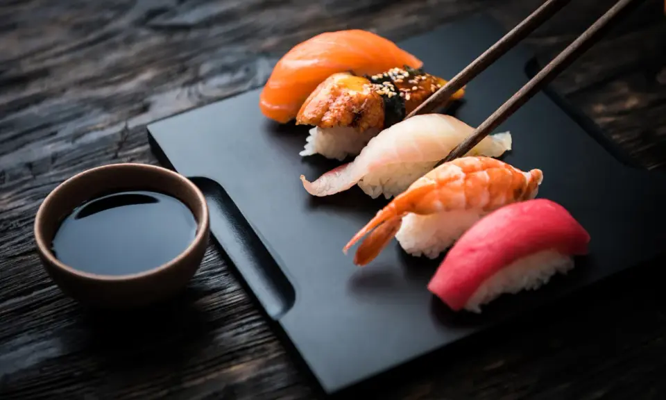 Sos sojowy do sushi: Jak wybrać, by smakowało jak w Japonii?