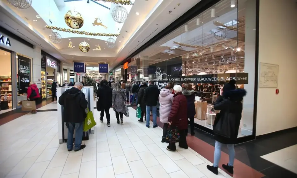 Kalendarz wyprzedaży w galeriach: Łap największe rabaty!