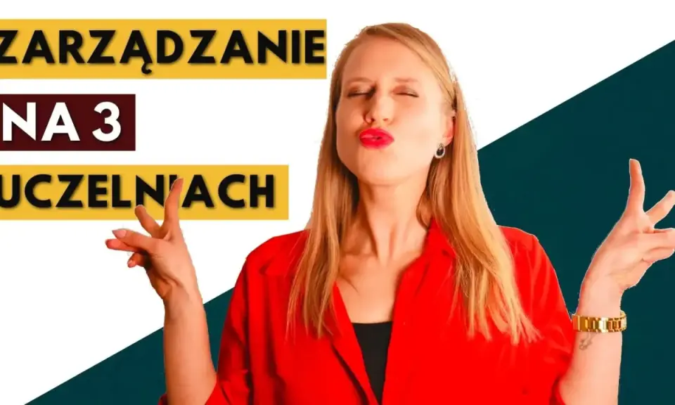 Kobieta z gestem pyta, czy warto studiować zarządzanie na 3 uczelniach.