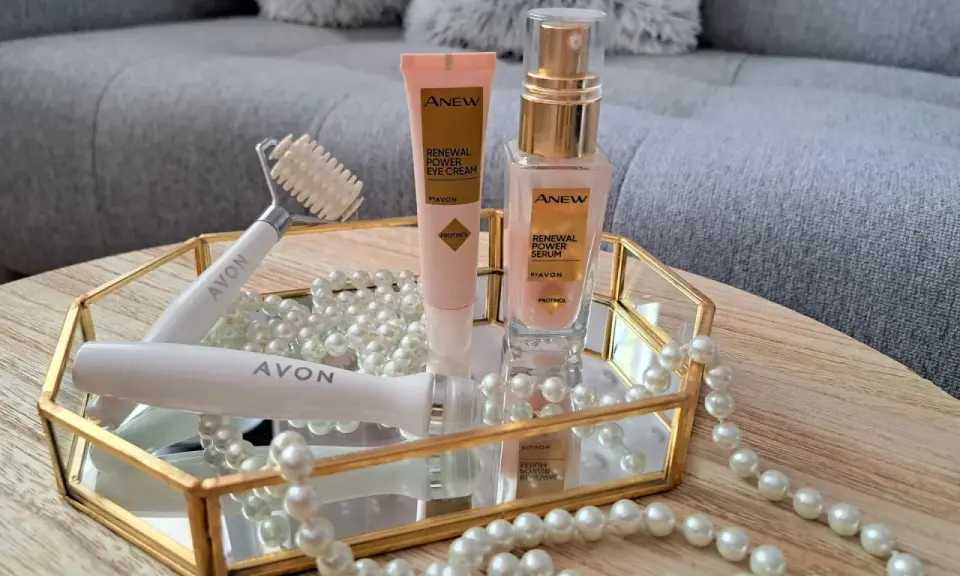 Renewal Power Serum Avon: Sekrety aplikacji dla młodszej skóry