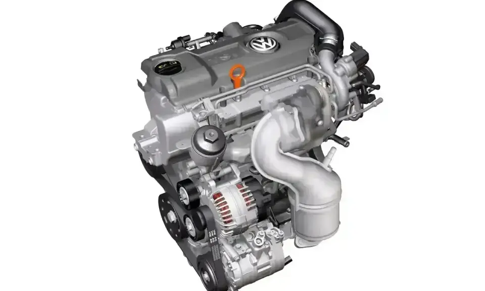 Nowoczesny silnik diesla Volkswagena z turbosprężarką i paskiem napędowym.