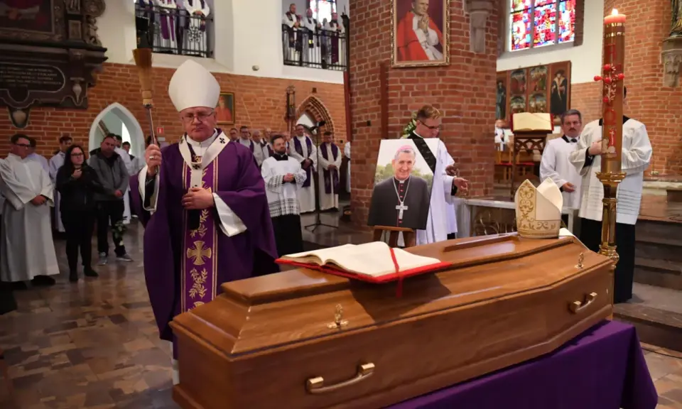 Pogrzeb w Elblągu: Znajdź datę i miejsce. Poradnik