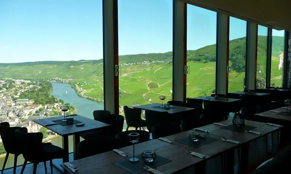 Bernkastel-Kues Restaurants: Mosel-Spezialitäten & Top-Tipps