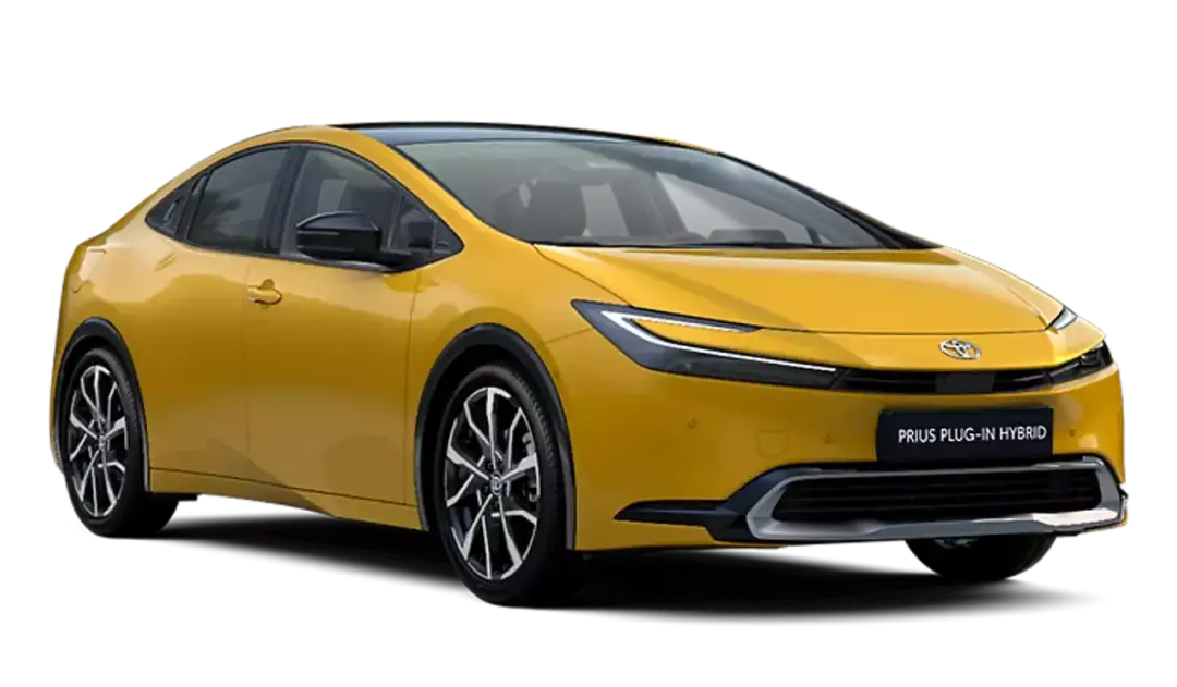 Żółty Toyota Prius Plug-in Hybrid, nowoczesny samochód łączący napęd elektryczny i spalinowy, gotowy na ekologiczną podróż.