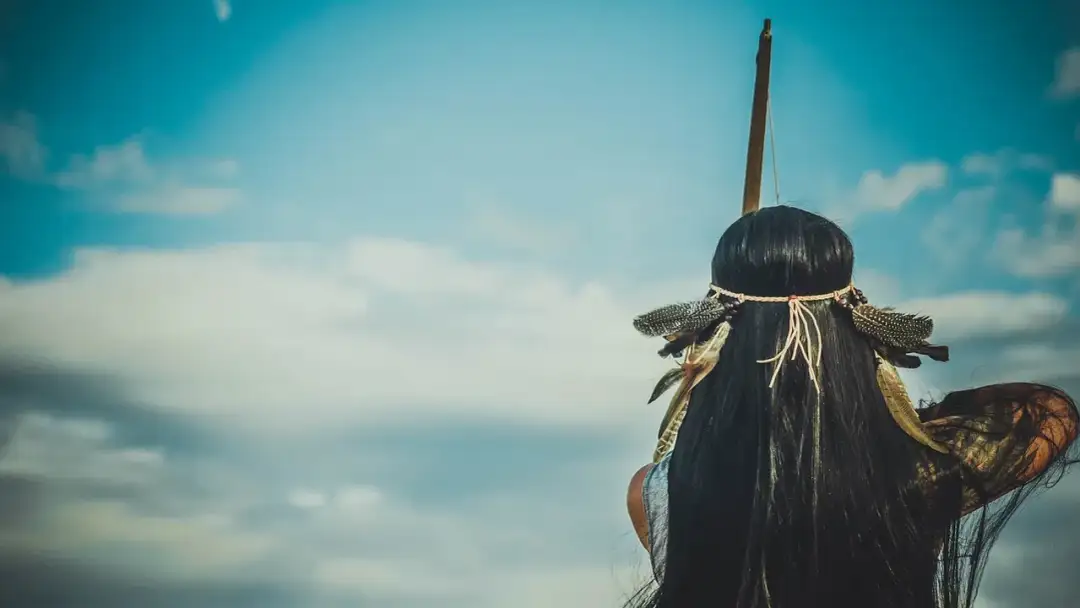 Jak zrobić strój Pocahontas - proste kroki i inspiracje do wykonania