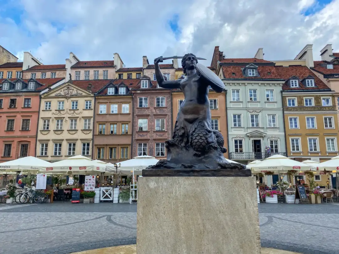 Pomniki w Warszawie - Jak zaplanować spacer bez pośpiechu?