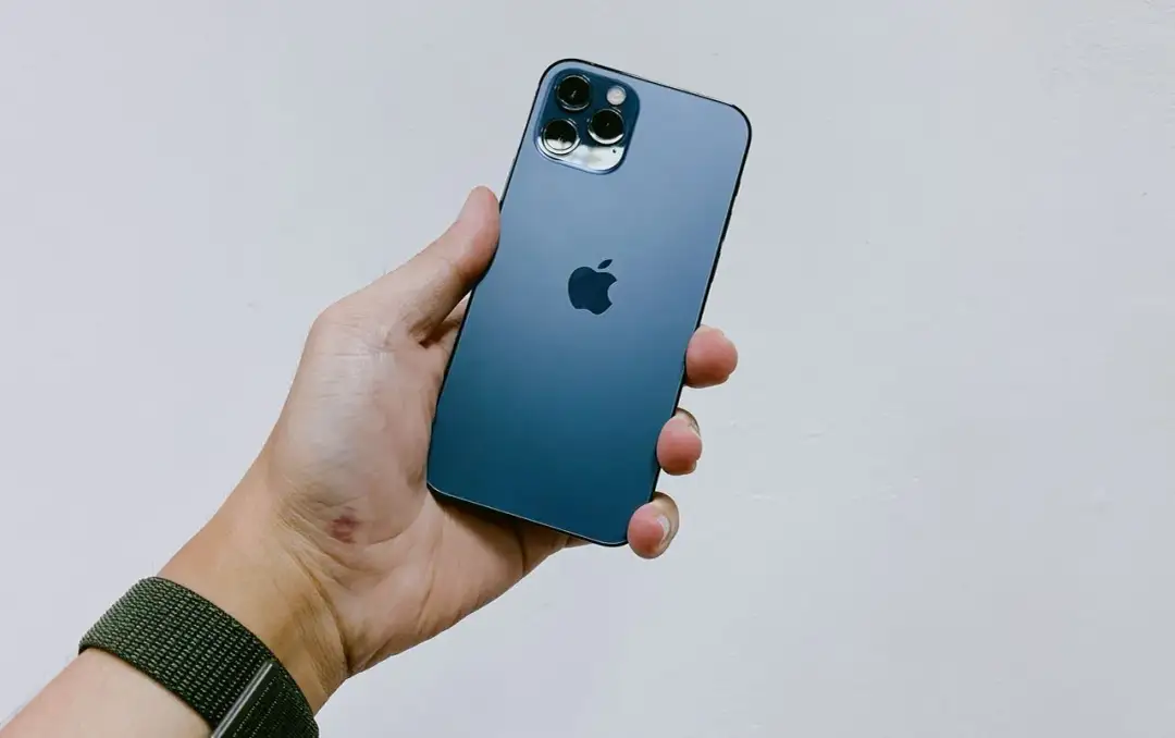 Przenieś zdjęcia z iPhone na laptopa: Windows, Mac i rozwiązania!