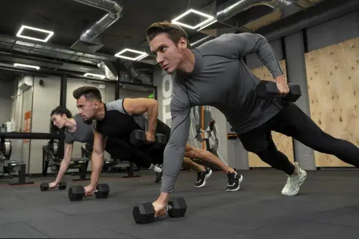 Ile razy CrossFit? Znajdź idealną częstotliwość dla siebie!