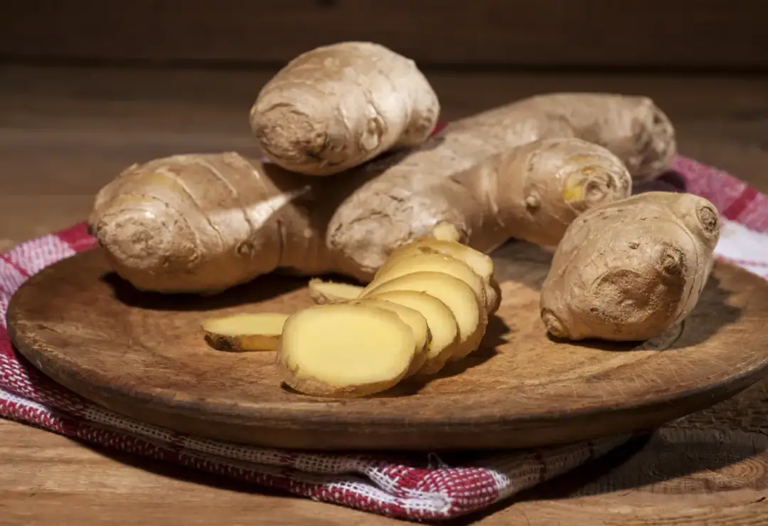Jakie zioła na cholesterol mogą naprawdę pomóc w jego obniżeniu?