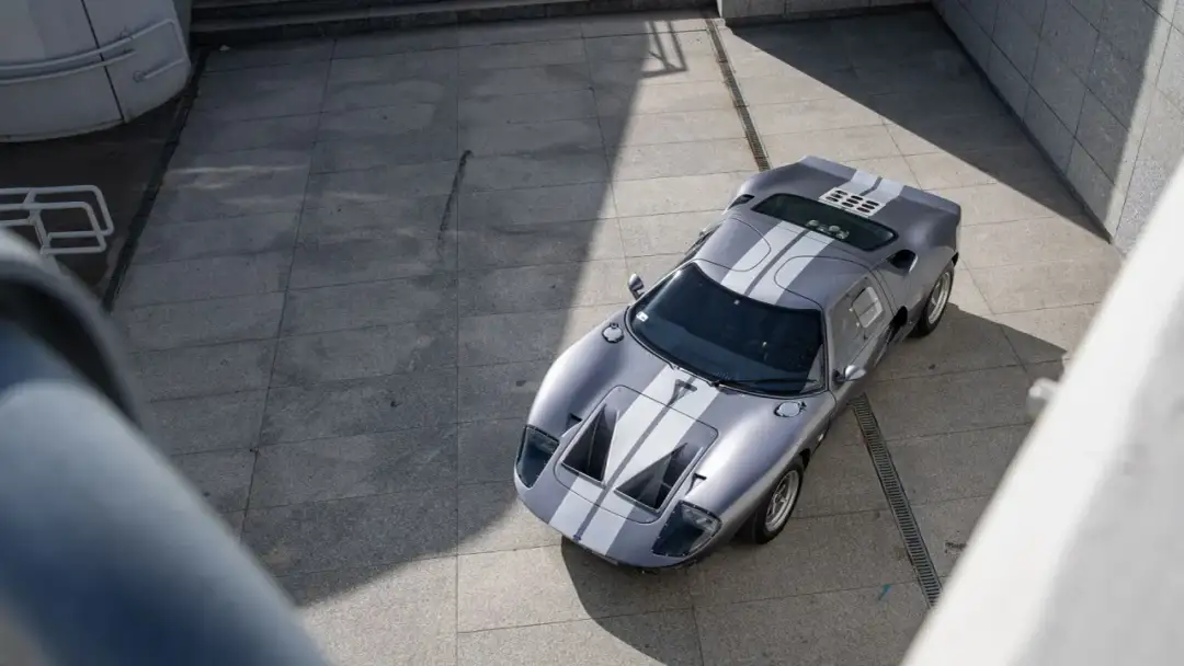 Ford GT40 - Dlaczego stał się legendą i jak odróżnić wersje?