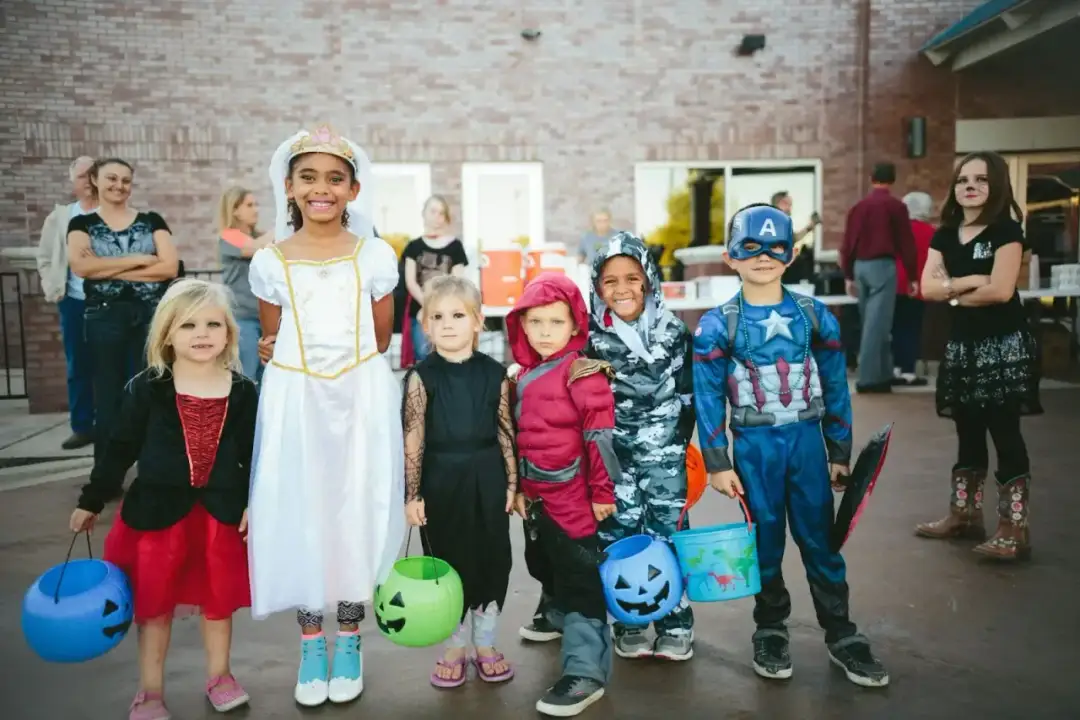 Halloweenowy żart dla dzieci - jak zrobić psikus bez bałaganu?