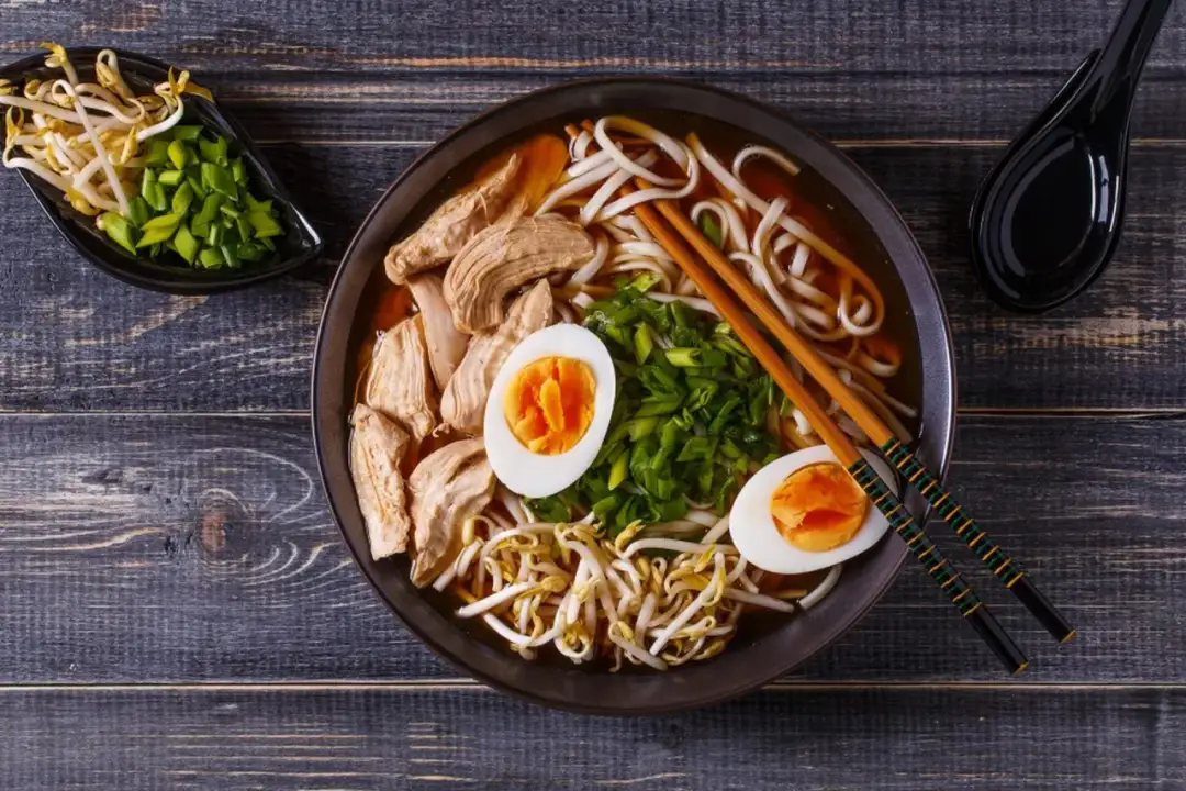 Czy ramen jest zdrowy? Analiza składników i porady dietetyka