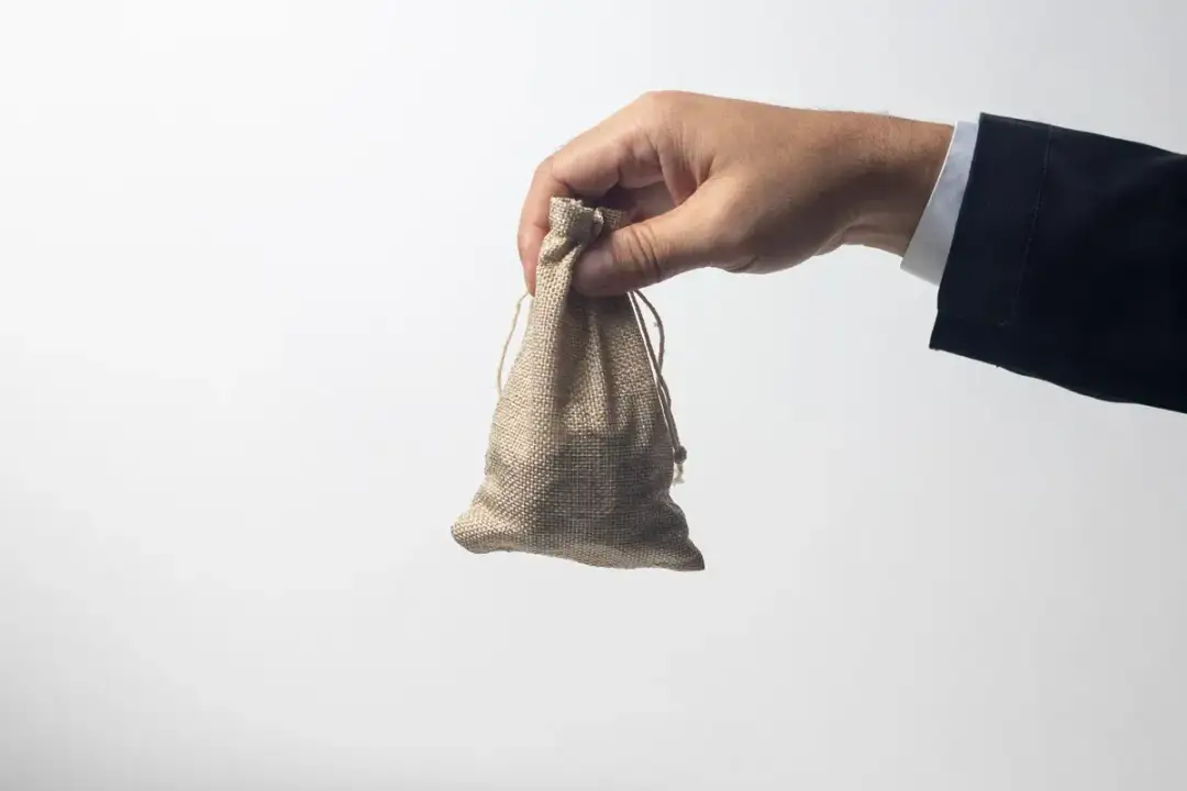 Zasiłek dla bezrobotnych 2026 - Ile wynosi i kto dostanie 120%?
