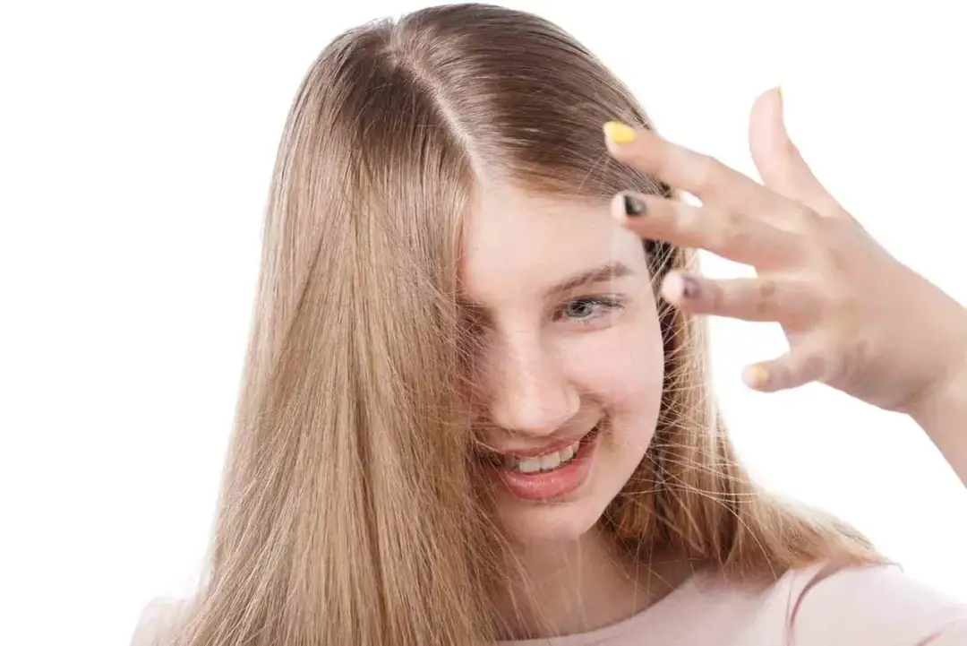 ¿Pelo electrizado? - Cómo quitar la electricidad del pelo y evitarla
