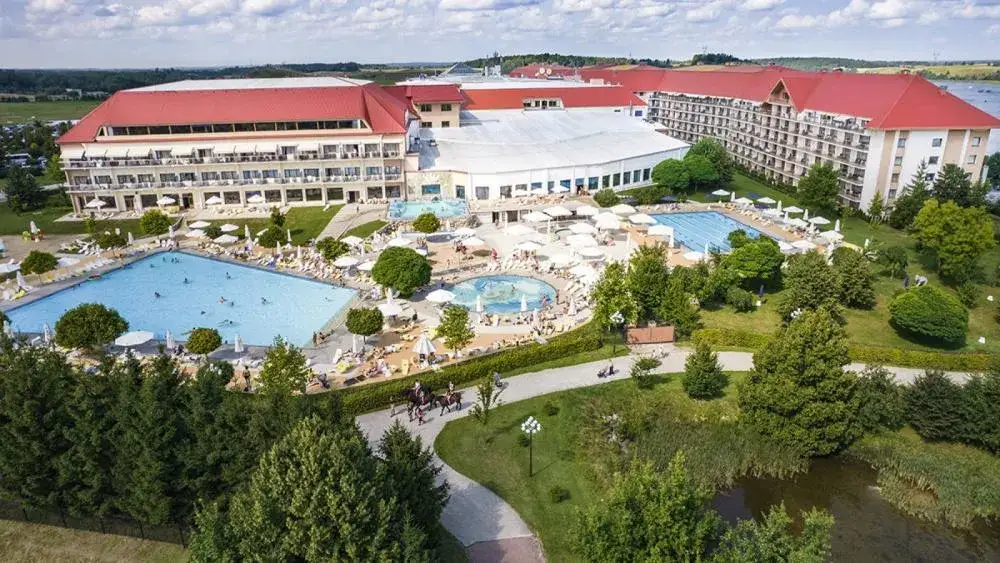 Hotel Gołębiewski Mikołajki - kiedy powstał i jego historia