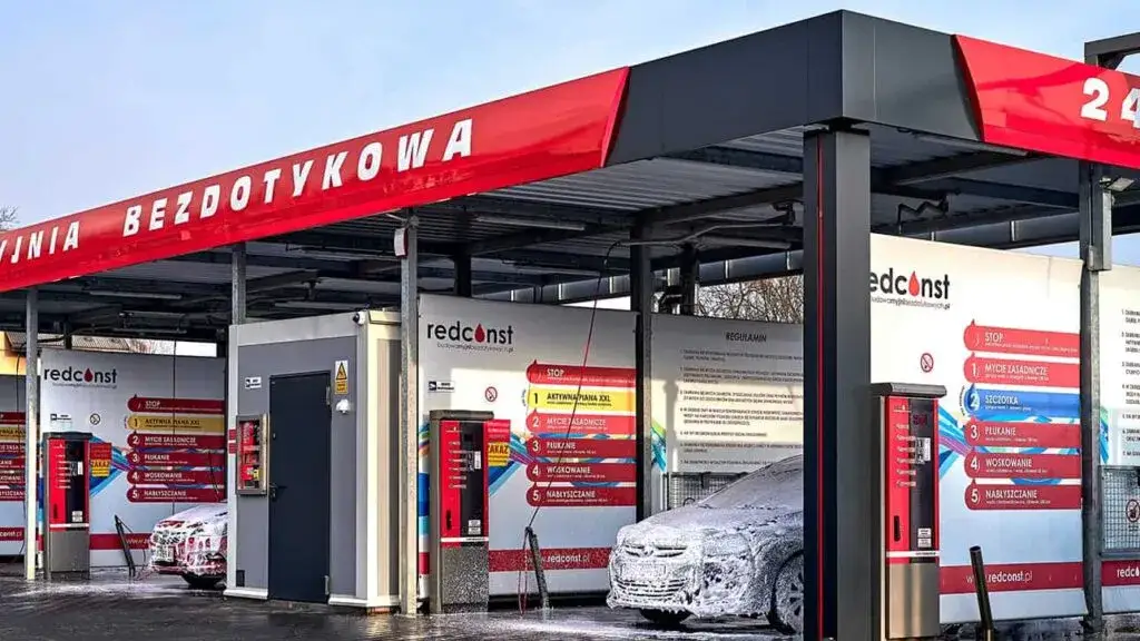 Myjnia bezdotykowa: koszty, zyski i 5 kroków do sukcesu. Sprawdź!