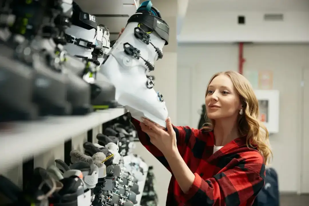 Buty narciarskie na grubą łydkę - Jak uniknąć ucisku i bólu?