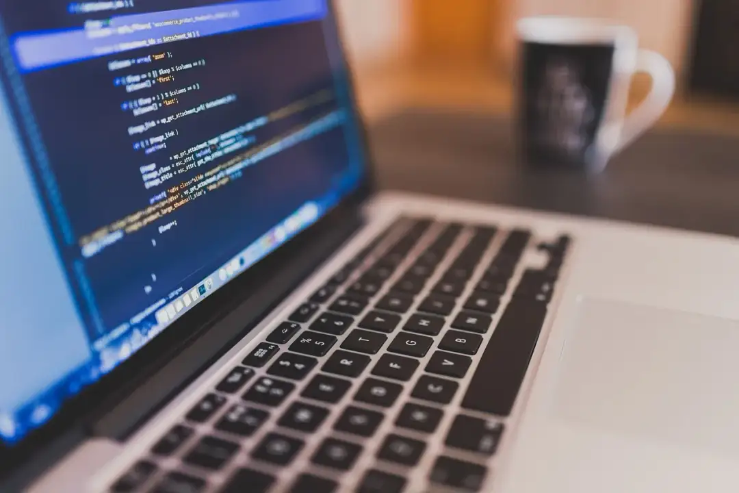 Laptop Dell z Drugiej Ręki – Inteligentny Wybór na Rok 2025? Przewodnik dla Kupujących