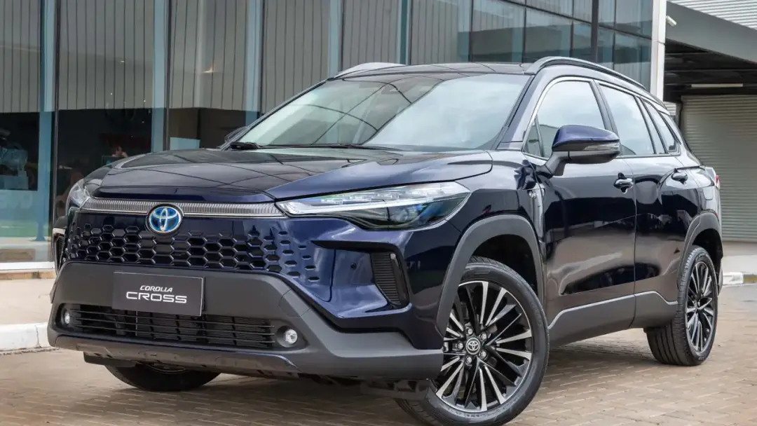 Toyota Cross - Który model wybrać i jak nie przepłacić?