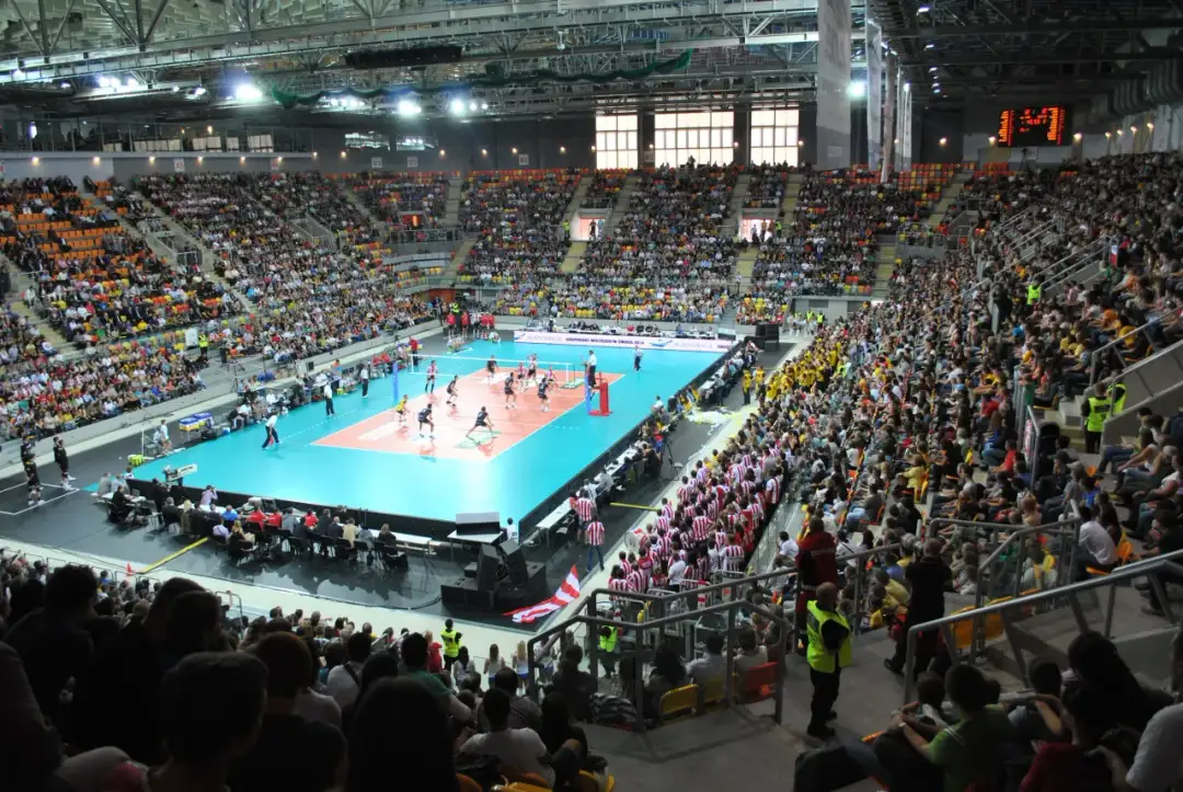 Hale sportowe Częstochowa: Żużlowa, Polonia, wynajem co wybrać?